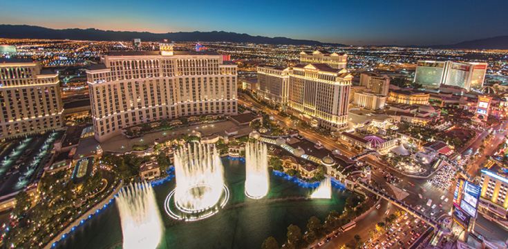 Las Vegas casinos with fountains.